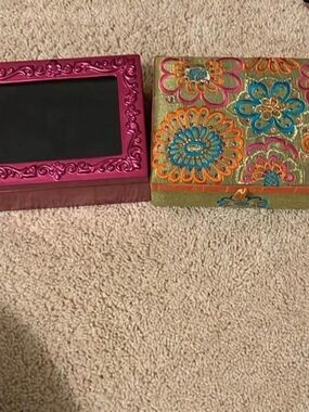 2 jewelry boxes